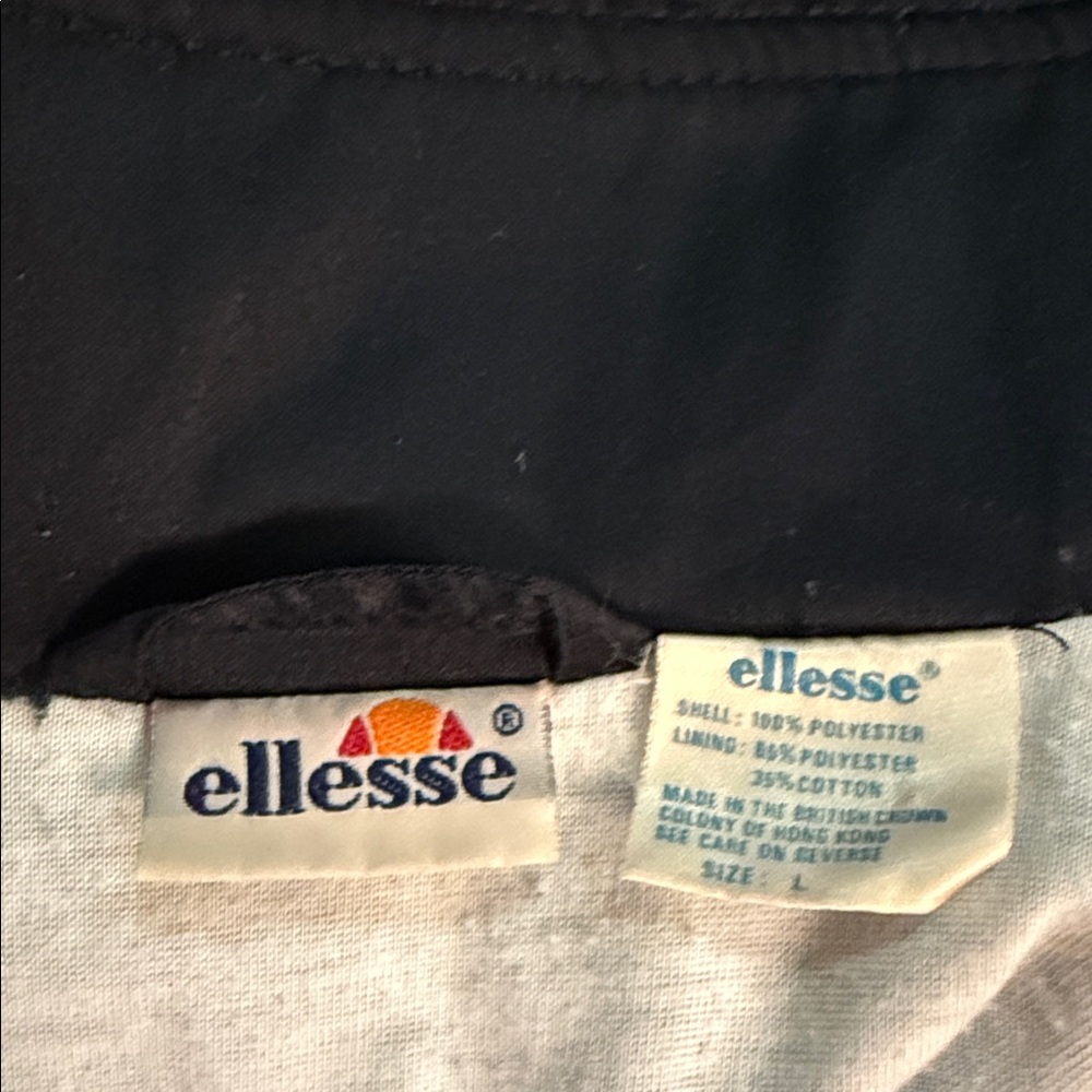Ellesse Embroidered Black Floral Vintage Zip Up Jacket Size Large - Picture 3 of 3